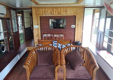 House Boat Alleppey with Oberon Tours 